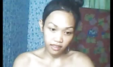 Tetangga muda dalam gaun merah bokep online indo hd mendapat cum