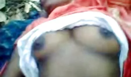 Hunky indo mesum online menghibur pacarnya