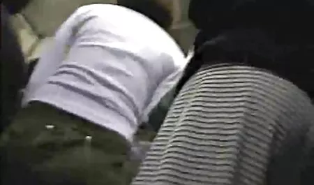 Pria itu meniduri kecantikan di dubur bokep online artis indonesia