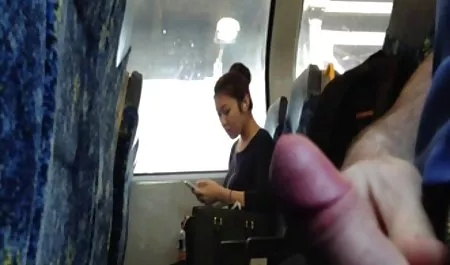 Courtney cummz meniduri pengasuh web indo bokep muda dan pacarnya
