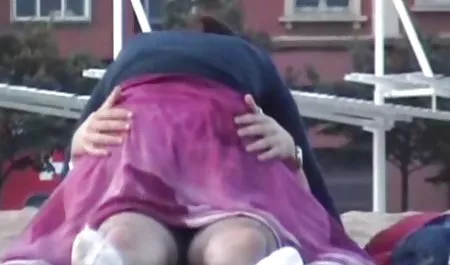 Cowok memanggil pelacur indo bokep online ke rumah