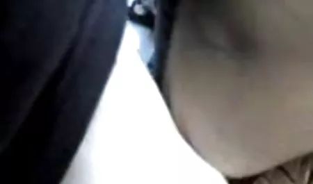Dua indo sex web teman dan seorang gadis - gangbang